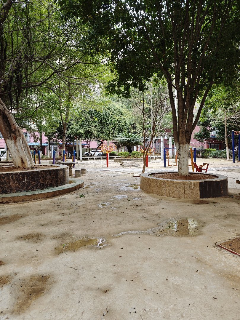 龙福小区东区,龙福小区 精装自住两房 可以提包入住9