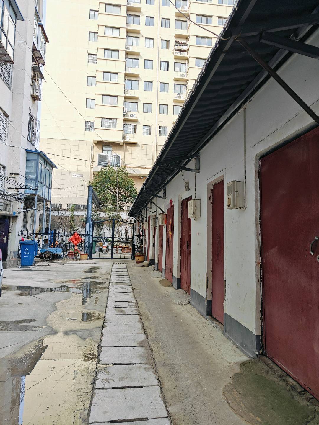 西苑小区,西苑小区大王屯2楼,有两个电动车库9