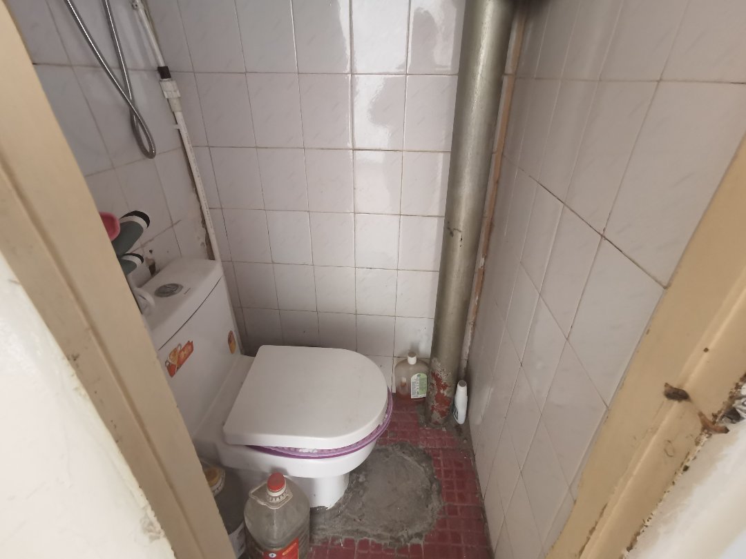 南川西路109号,城中 南川西路 建校对面 简装两室一厅六楼 南北通透燃气入户5