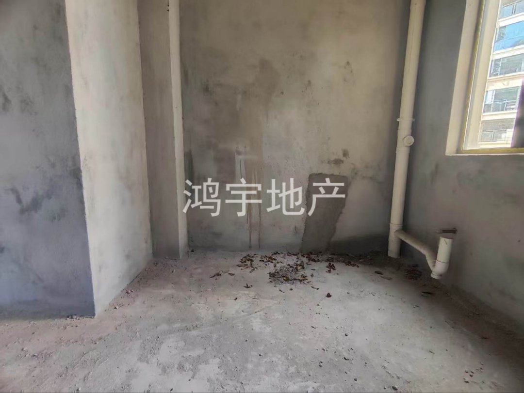 宜家学苑,宜家学院泉小泉中附近,全新毛坯,送车位出售11