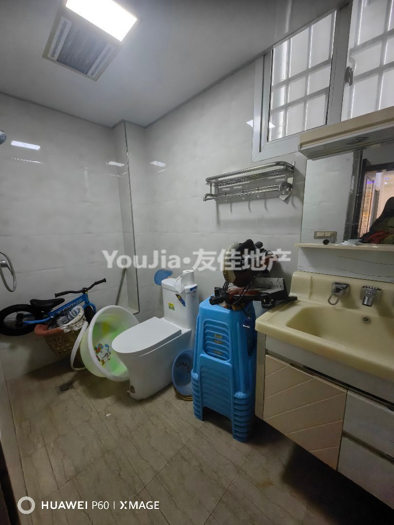 鼎源帝标,14901鼎源地标三房双卫精装出售,可按揭2