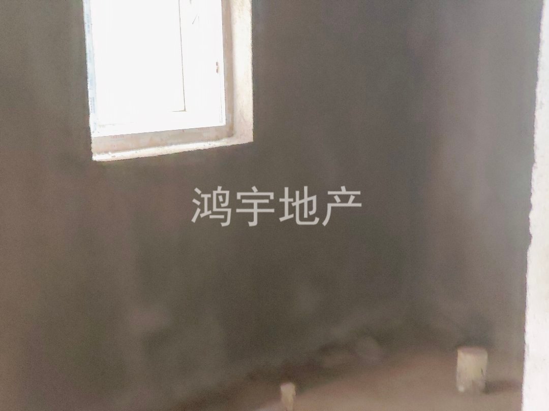 山水国际,精装3室2厅2卫1阳台真漂亮,产权满两年,过户便宜。8