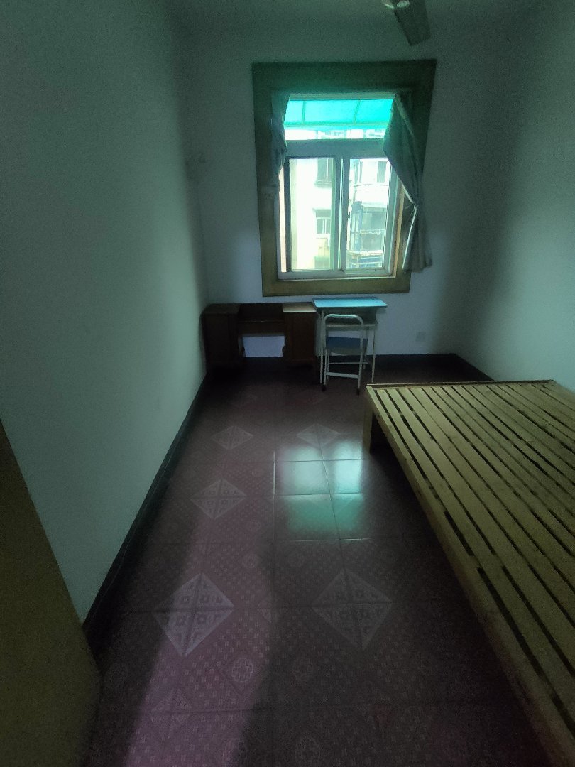 官塘新村,官塘新村2室1厅,老式装修,天小,四中6