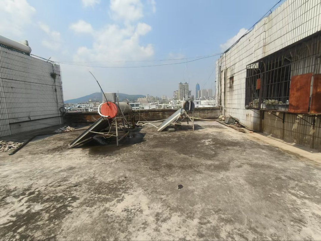 潇湘小区,潇湘小区高品质精装5室2厅1卫2阳台,交通便利,设施齐全15