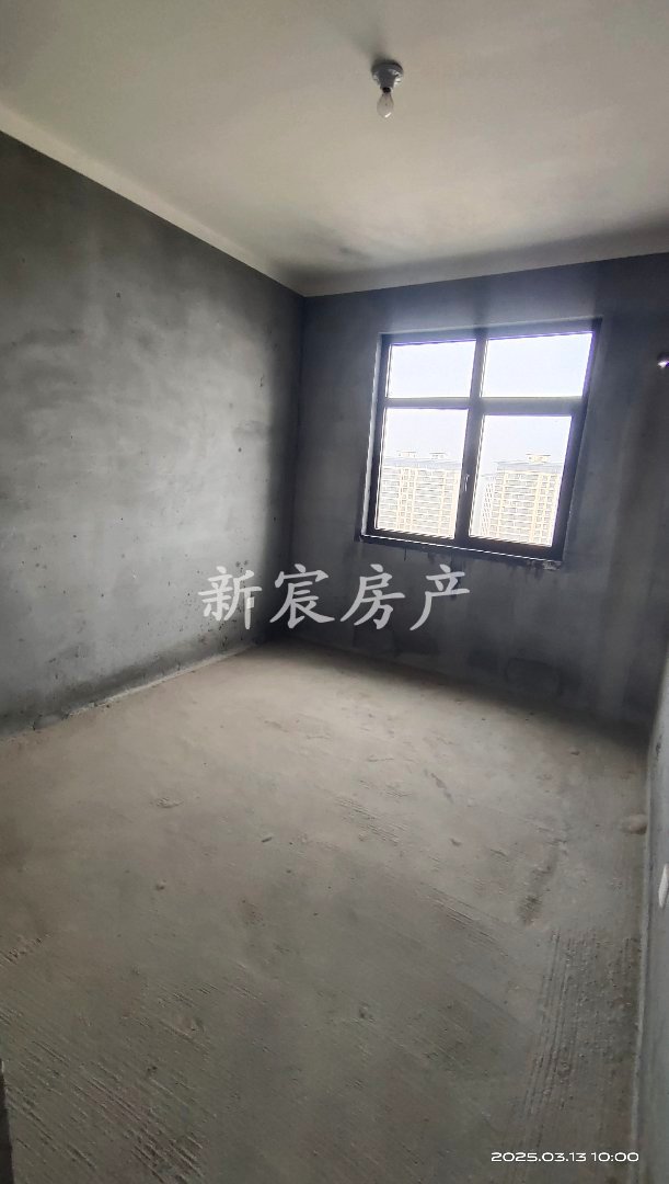 灵秀花园,豪华装修3室2厅2卫1阳台,拎包入住,采光空气都很好!2