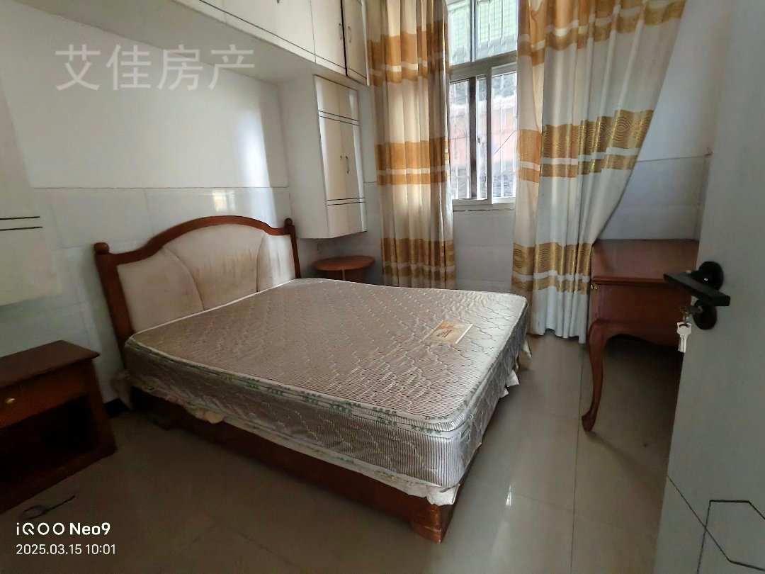 鑫汇小区,财富广场附近小区停车方便,交通便利,设施齐全5