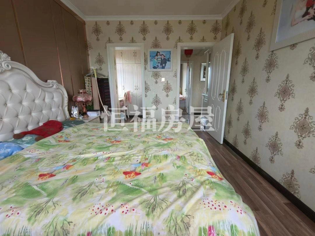 览山国际,小区环境舒适5室2厅2卫1阳台,时尚装修,婚房优选2
