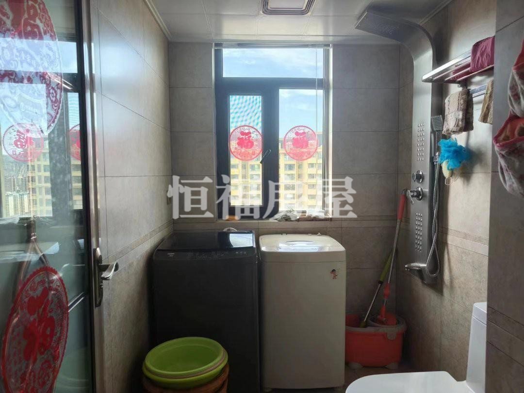 览山国际,小区环境舒适5室2厅2卫1阳台,时尚装修,婚房优选9