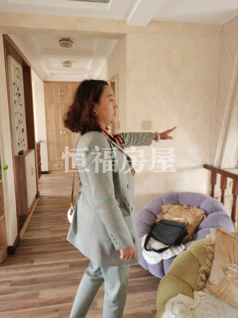 览山国际,小区环境舒适5室2厅2卫1阳台,时尚装修,婚房优选13