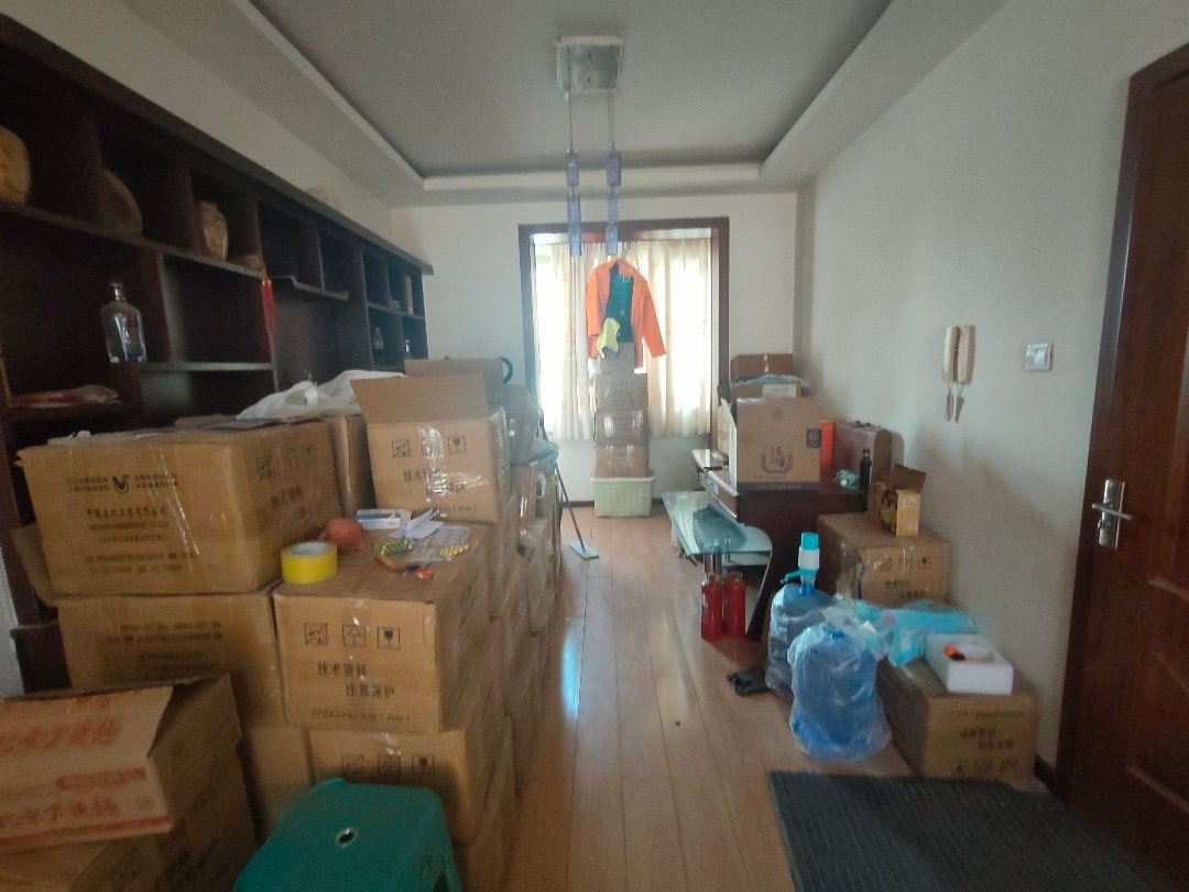 金盛华城,金盛华城3室2厅2卫1阳台带超大花园2