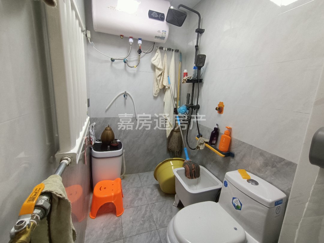新华北小区,新华北小区2楼84平2室精装拎包入住7