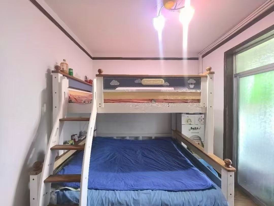 9号区,9号区 普通带家具家电 房东诚心出售3