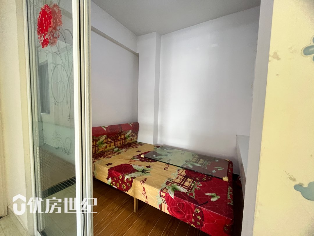 泰丽园,泰丽园 3-2-1-1 中装 电梯中高层 90.8万5