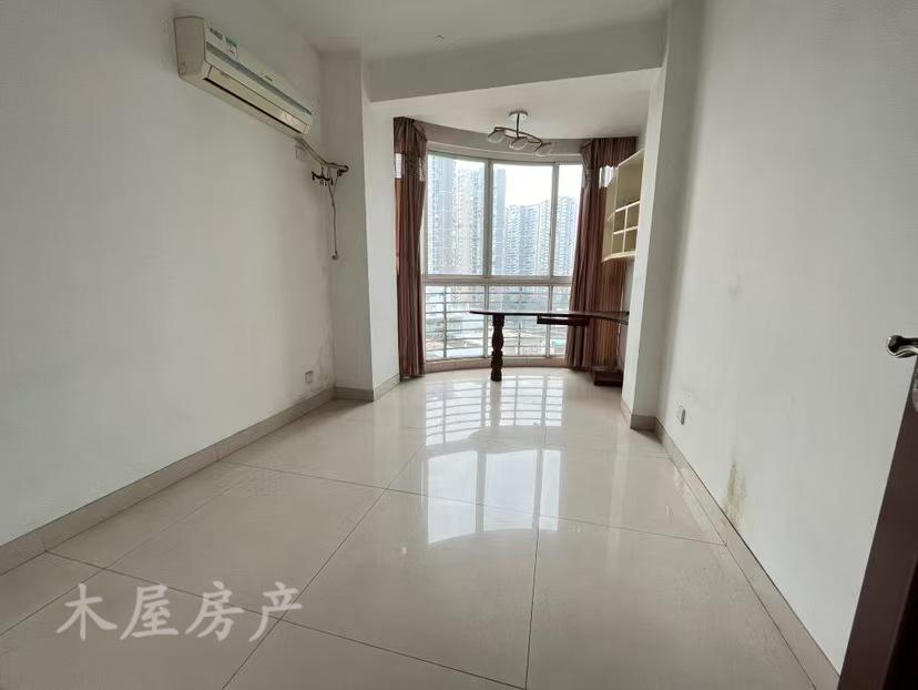 星河雅居,小区环境舒适3室2厅2卫0阳台,时尚装修,婚房优选5