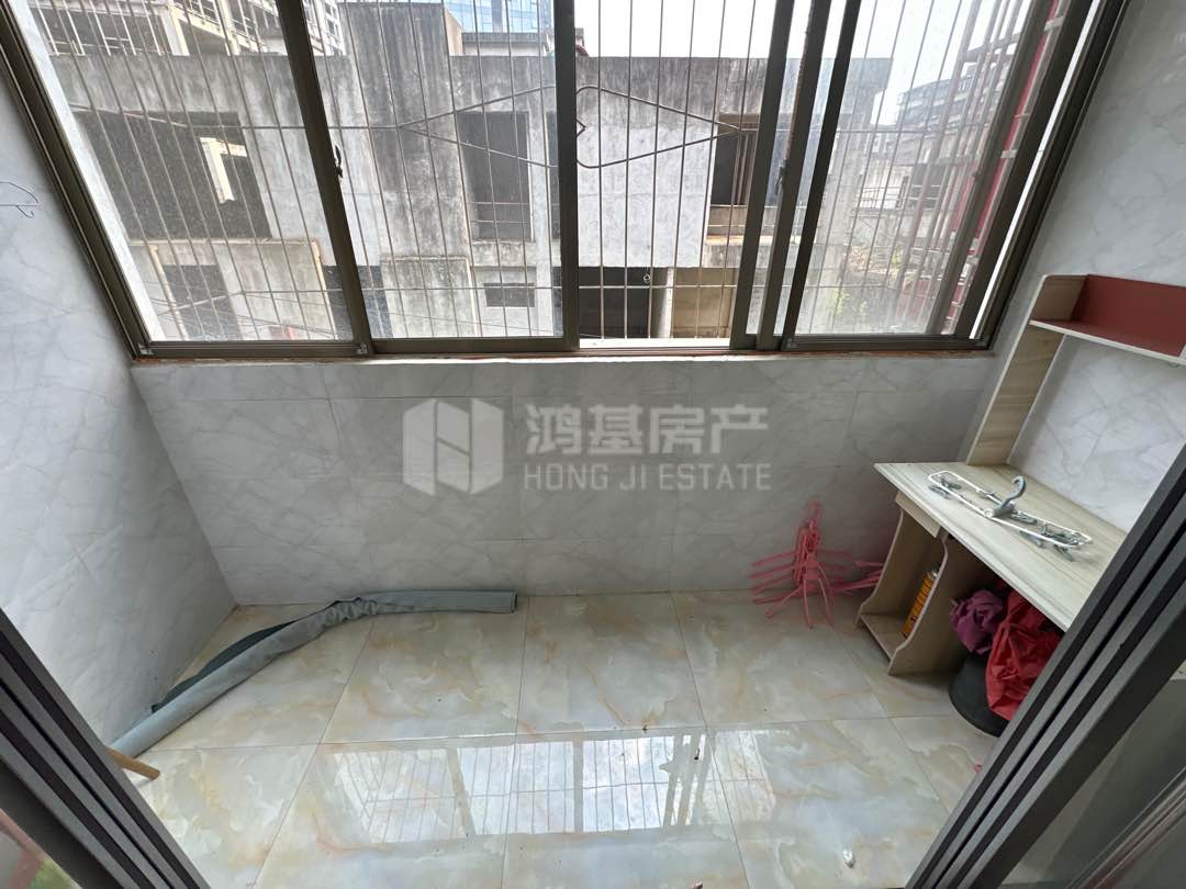 淘沙塘巷,配套齐全,总价低 ,交通方便8