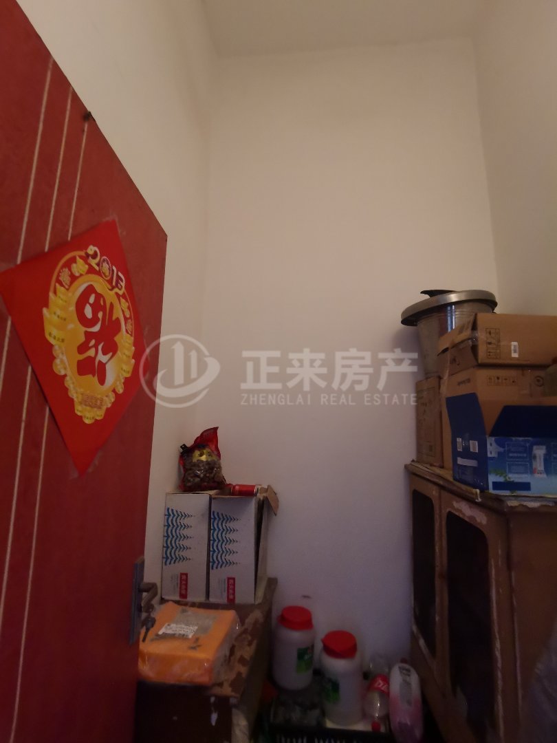 枣阳新华北路,交通便利!户型好!3室2厅1卫1阳台业主急售10