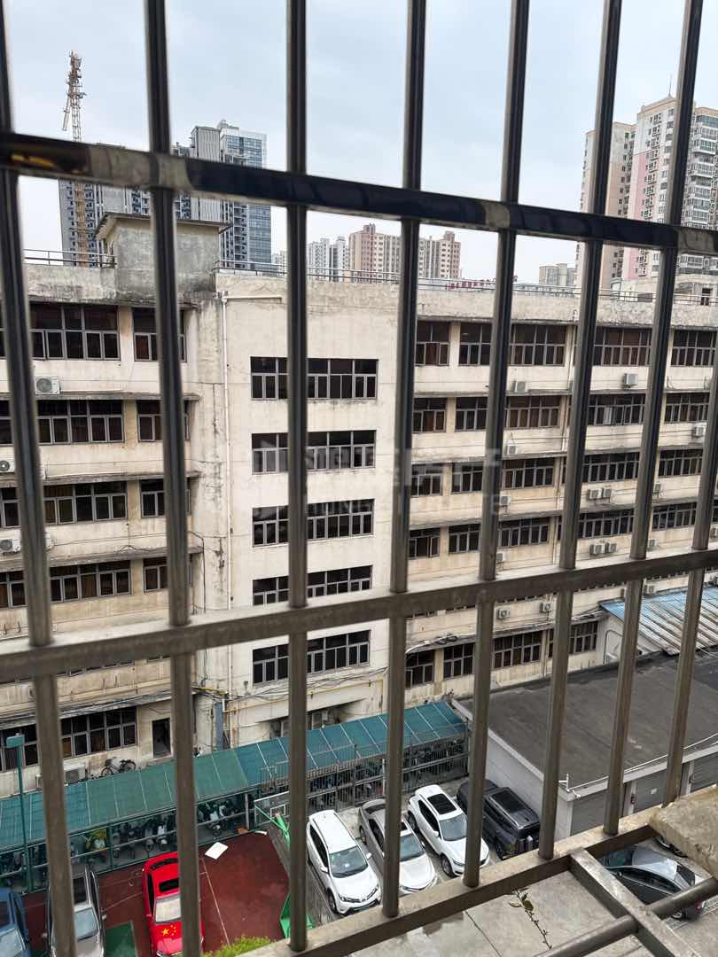 解放西路税务局宿舍,解放西路税务局宿舍位置好、格局棒、随时入住11
