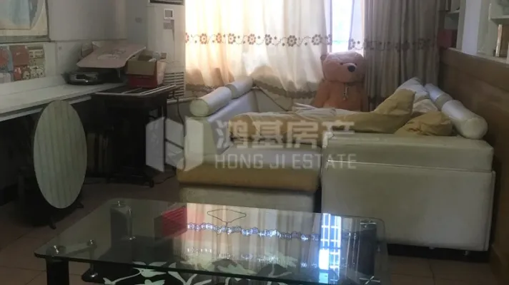 民德路110㎡3室2厅1卫1阳台普通,多条公交经过