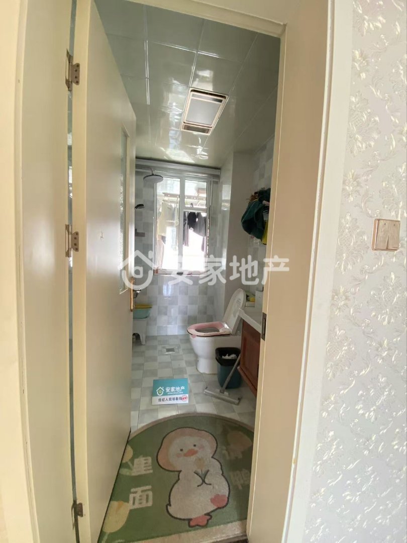 东湖春天,东湖春天高品质精装3室2厅2卫双阳台,交通便利,设施齐全3