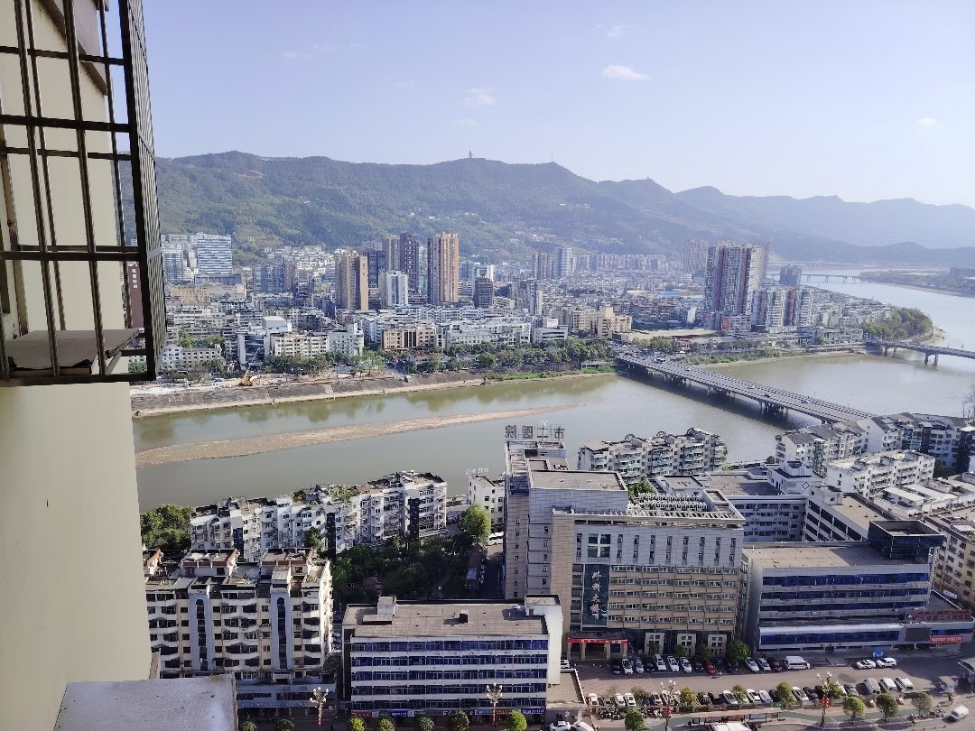 凤凰汉城,市中心,安静小区,3室2厅1卫1阳台普通,江景房1