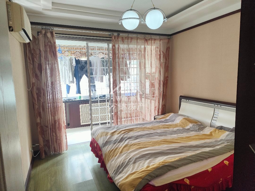 海迪北区,海迪北区一楼100㎡3室精装带草房售价37万7