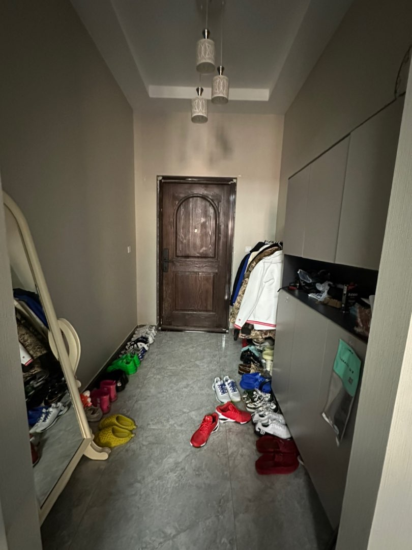孔雀城七期秋月园,东边户满五 精装修 全款车位入库24