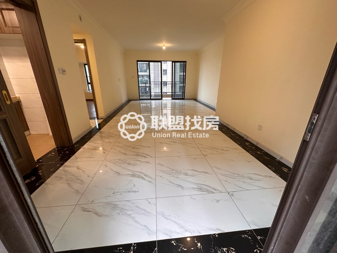 碧桂园城央府,家的感受,心的归属!碧桂园城央府中间层四房精装未入住独立电梯11