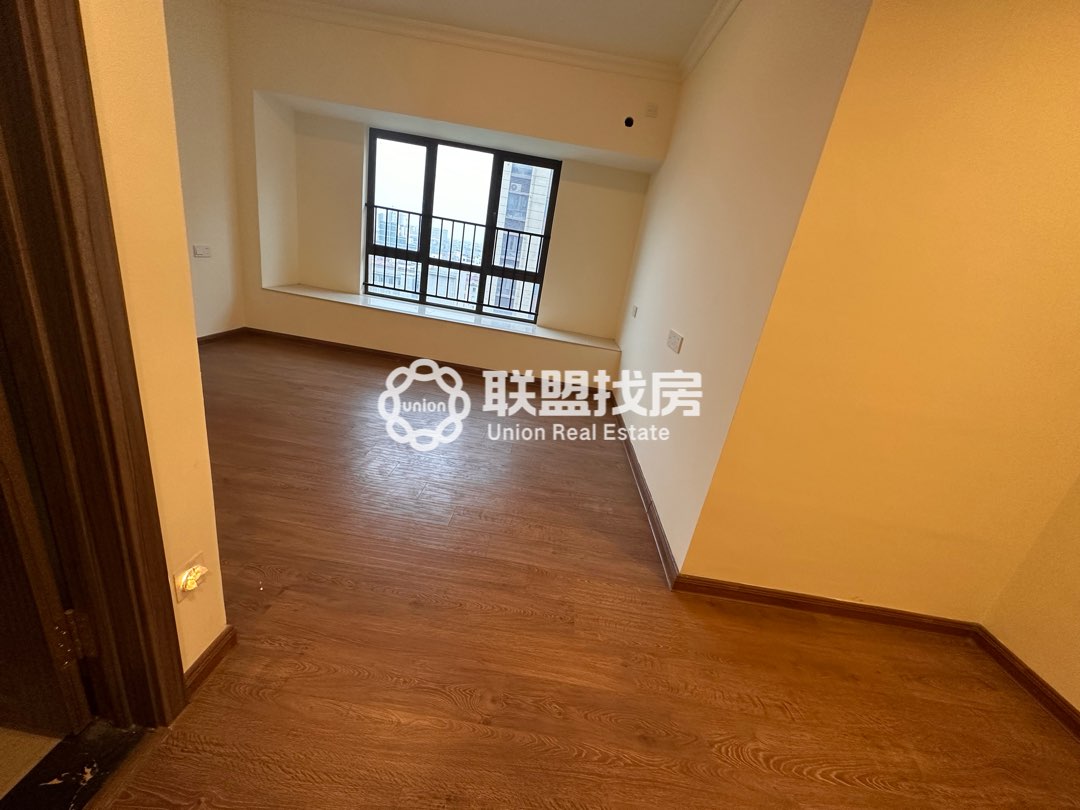碧桂园城央府,家的感受,心的归属!碧桂园城央府中间层四房精装未入住独立电梯2