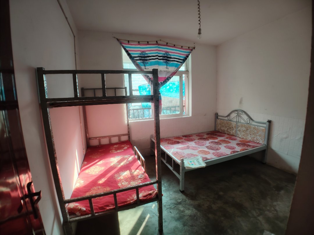 东方锦绣名门,双水锦绣名门 3室2厅2卫2阳台毛坯 使用面积大楼层好南北通8