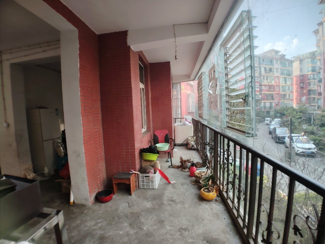 东方锦绣名门,双水锦绣名门 3室2厅2卫2阳台毛坯 使用面积大楼层好南北通12