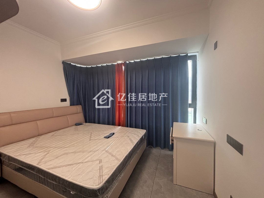 公园道壹号,南北通透,3室2厅2卫2阳台,户型非常棒,有车位一步到位6