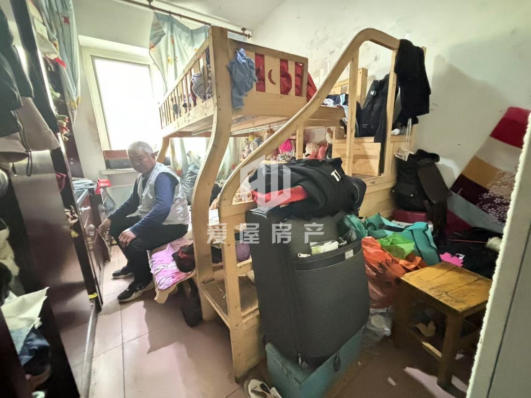朝阳小区,朝阳小区 2室1厅1卫 2层 南北通透 带超大地下室6