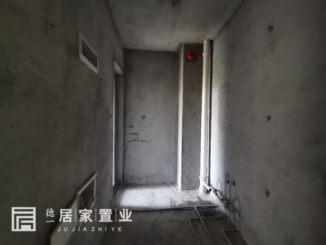 恒大名都,恒大名都77.9㎡2室2厅1卫1阳台毛坯,业主急售6