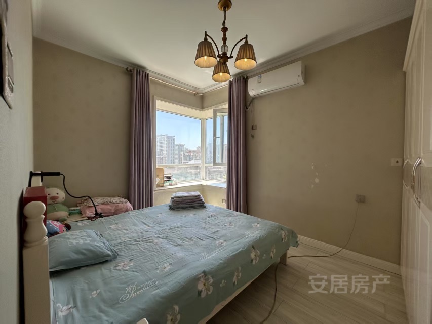 盛世华府,2室,房型正气,采光佳8