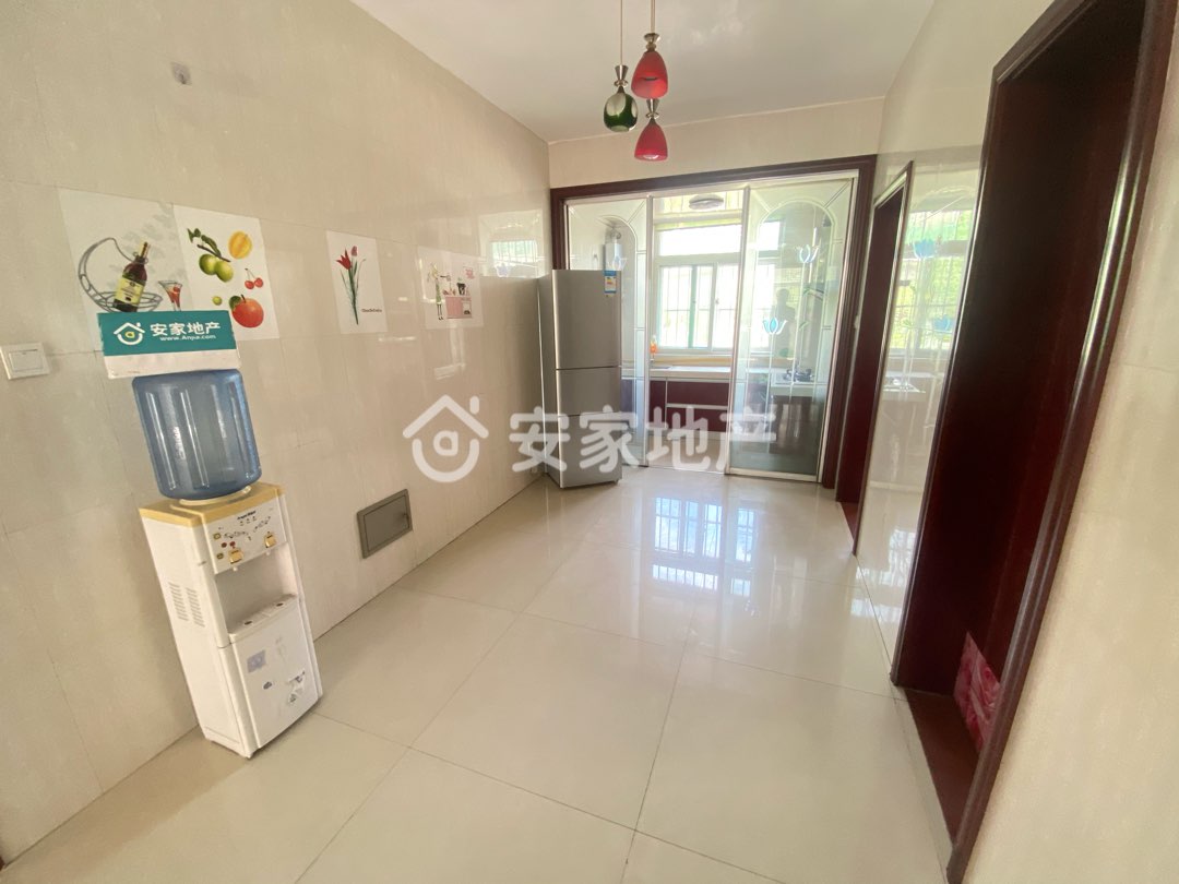 禹香苑北区,司庆臻选运中范围,低层三居,钥匙在手,随时看价格可以商量3