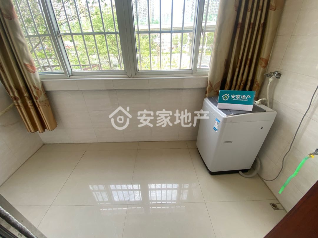 禹香苑北区,司庆臻选运中范围,低层三居,钥匙在手,随时看价格可以商量6