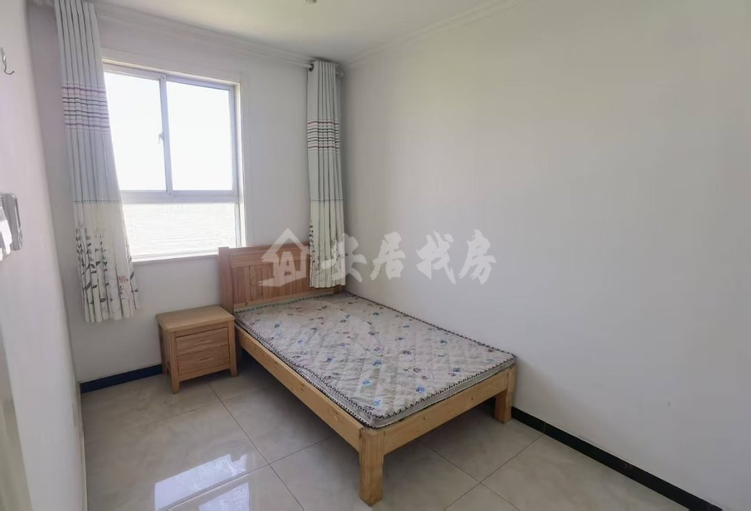 宁阳状元府邸,一中洸河学校紧邻,精装三居拎包入住,带车位出藏室5