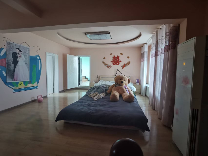 紫轩一期,紫轩一期电梯房8楼,复式,周边设施齐全。交通方便11