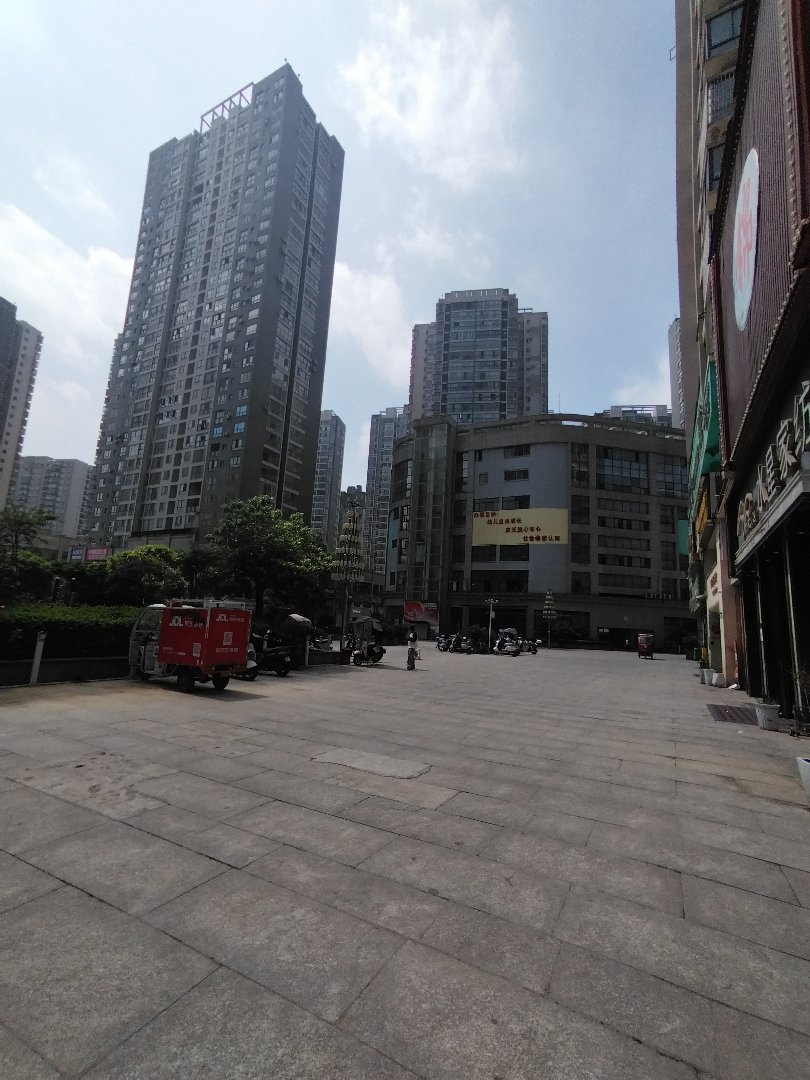 锦美时代广场,锦美时代广场 精装商铺 营业中 亏本急售8