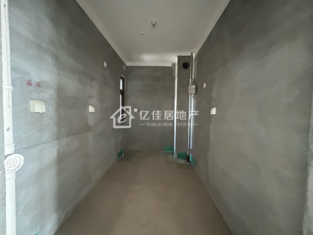 绿洲望嵩文化广场,绿洲广场 中间好楼层 百变毛坯 证在手随时过户8