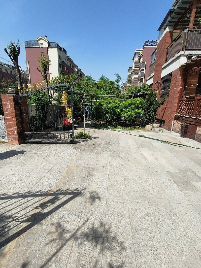 正承名筑,正承名筑145平精装3室2厅带院,带大储藏室,错层设计真时尚7