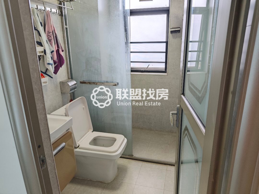 通泰爱丽嘉园,通泰爱丽嘉园5房精装修,保养好!送家具家电。10