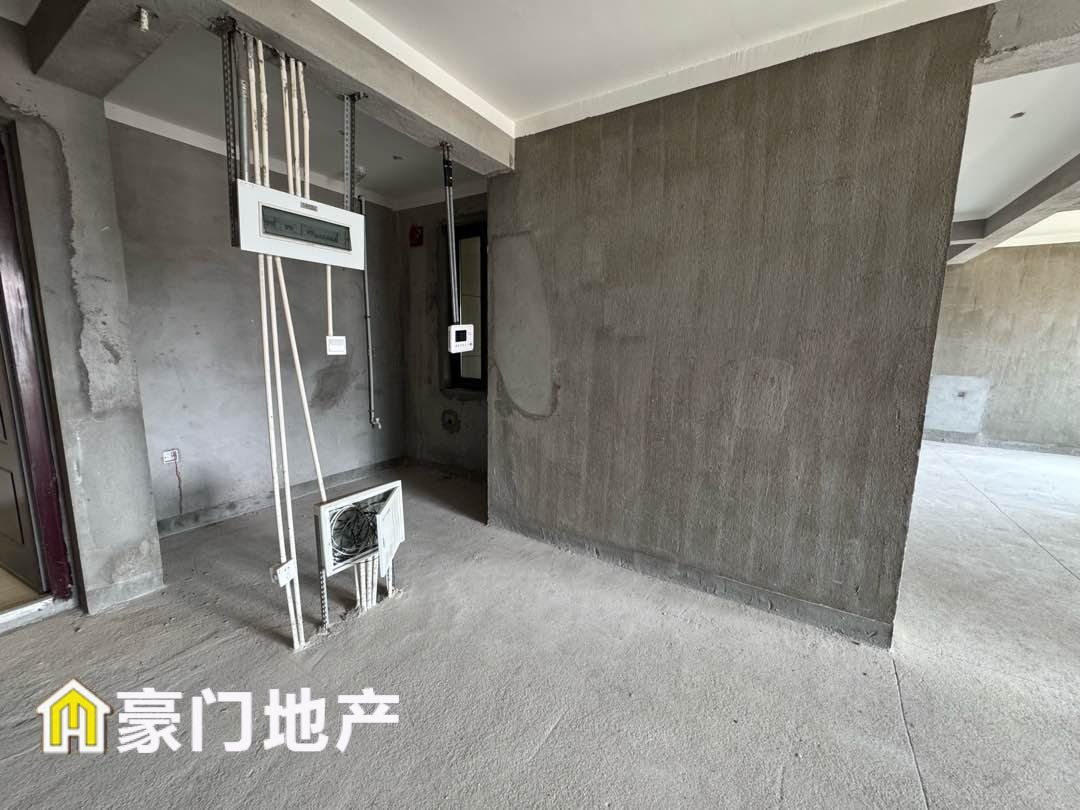 绿城天湖明月,当绿城天湖证下来的一口价,欠37万,有钥匙7
