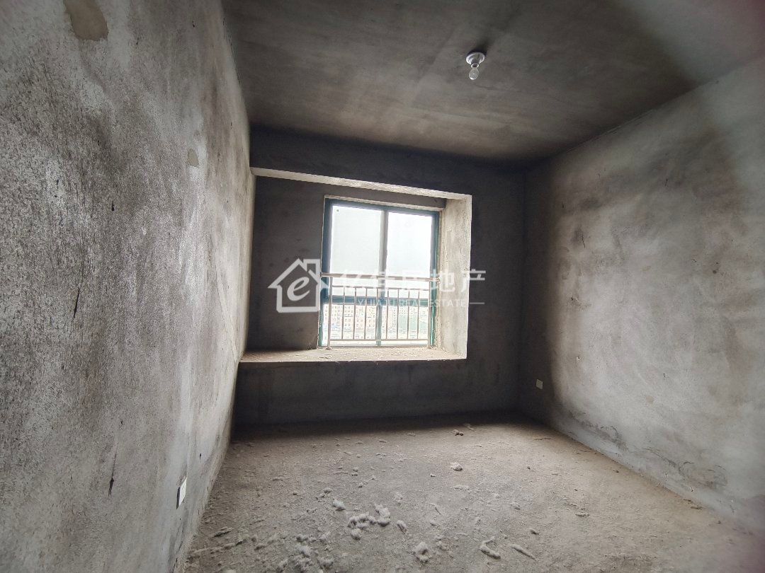 绿洲凤凰城,南北双阳台!一梯一户,户型方正,全天采光无遮挡,可分期12