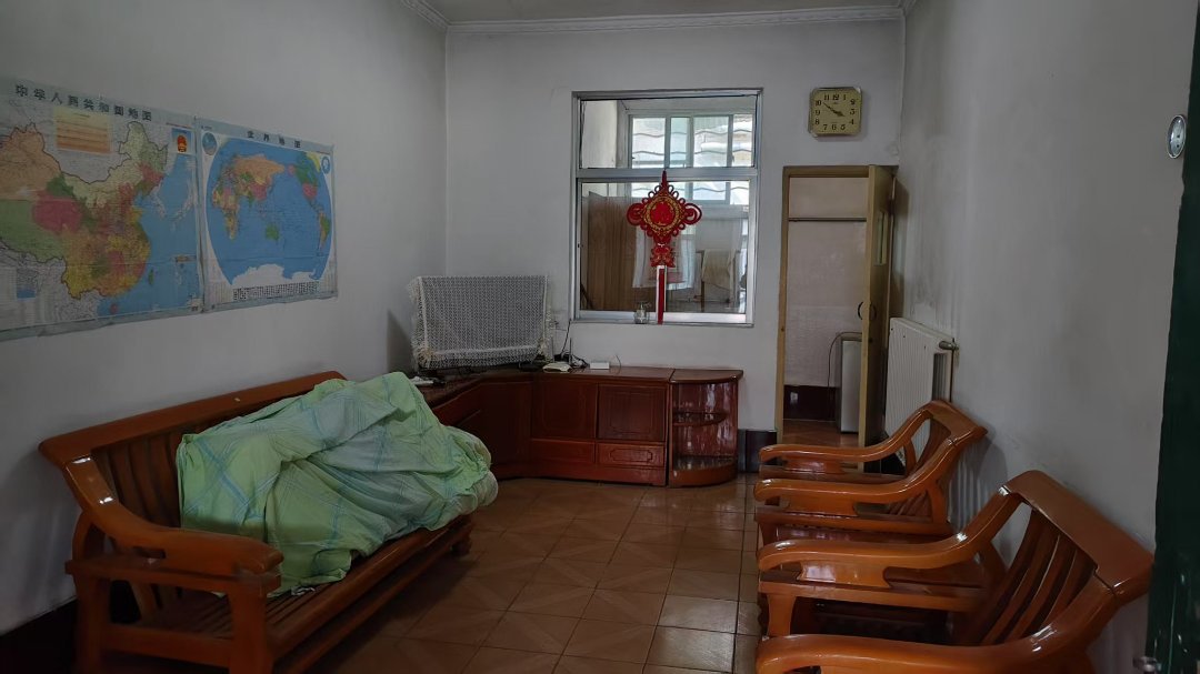 宁阳县企业局家属院,实验中学附近,简装两室一厅朝阳集体供暖双气已开带小院2