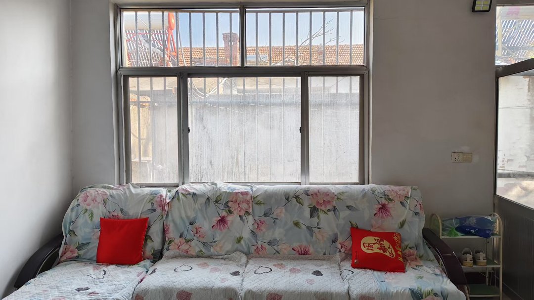 宁阳县企业局家属院,实验中学附近,简装两室一厅朝阳集体供暖双气已开带小院15