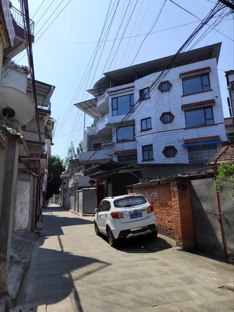 大河坎,大河坎政府东国有土地自建房户型好!3室2厅1卫4阳台业主急售1