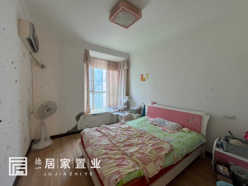 雅乐居,雅乐居大户型 4室2厅2卫 南北通透11