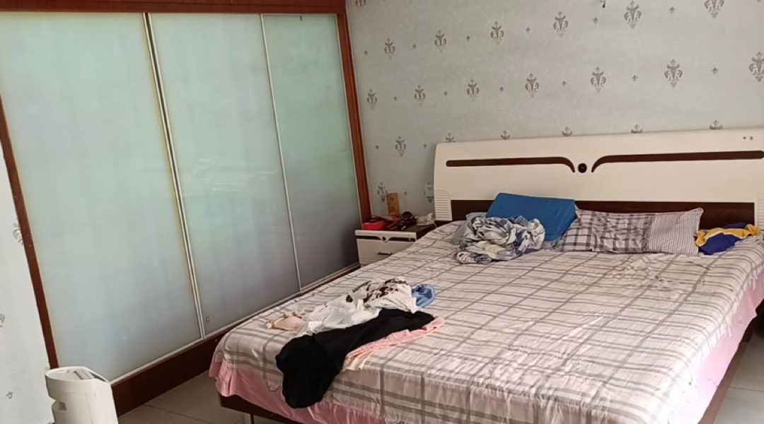 今力华庭,普通3室2厅2卫1阳台急售,是您找家的不二之选6
