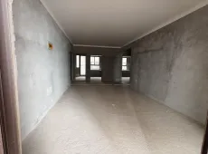 凯旋城三房 毛坯房 位置好 税满二